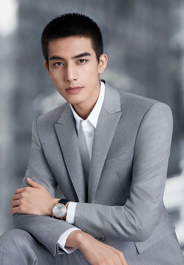 阿玛尼腕表代言人宋威龙