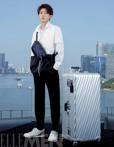王源TUMI途明中国区品牌代言人